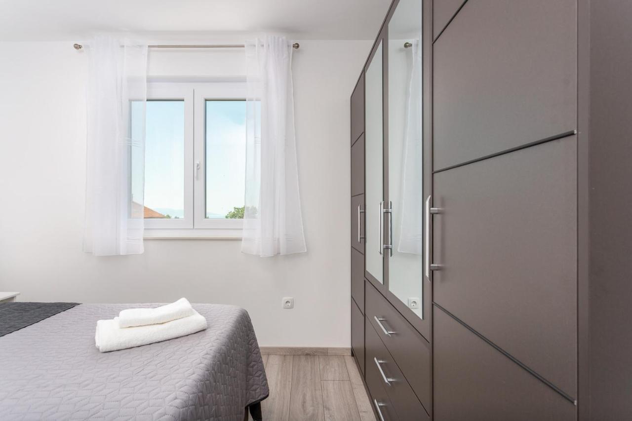 Kvarner Bay - Apartments 2 & 4 Rijeka Exterior foto